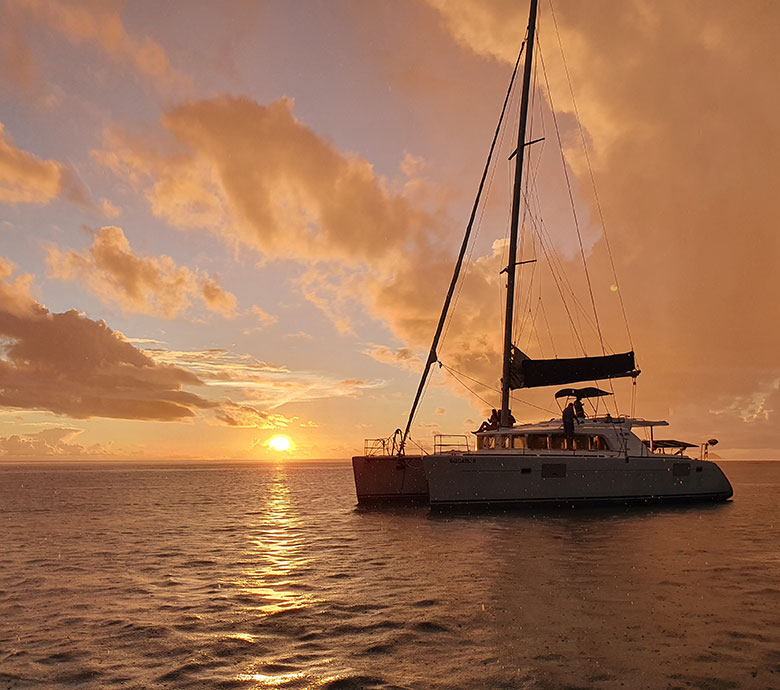 endless-summer-charter-seychelles-cruise-with-skipper-the-seychelles-marina.jpg