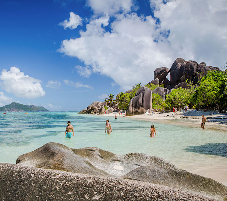 endless-summer-charter-seychelles-discover-seychelles-swimming-on-the-beach.jpg